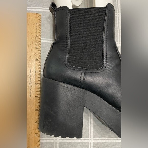 Silent Black Pull On Ankle Boot Shoes Wednesday Platform Sole Round Toe Size 9 - Picture 9 of 12